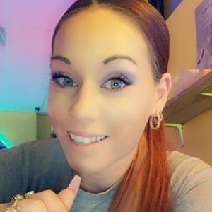 Meet your Posher, Kaylee